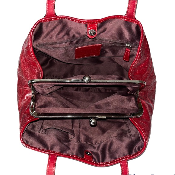 Coach Carryall Signature Stitch Frame (F15658) Berry Patent Leather Tote - Picture 7 of 14